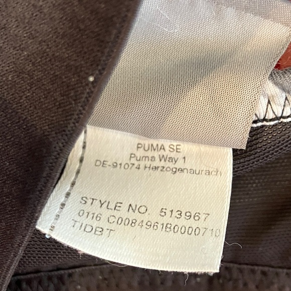 Puma women’s medium Black and Gray Floral Sports Bra - Picture 7 of 10